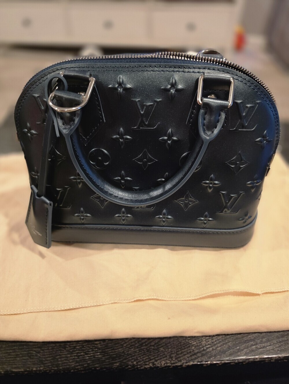 Louis Vuitton Calfskin Debossed Monogram Alma BB - Picture 3 of 12
